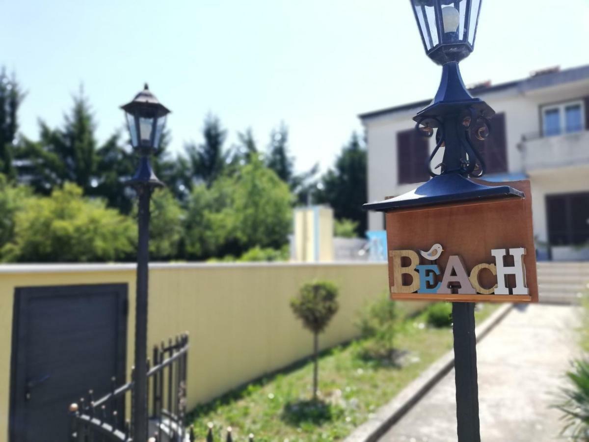 Guest House Surina App Surina'S Green Holiday Rupa Bagian luar foto