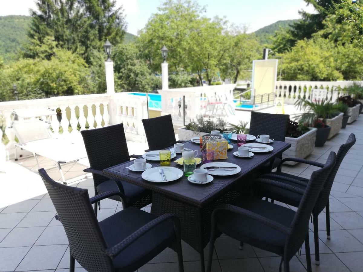 Guest House Surina App Surina'S Green Holiday Rupa Bagian luar foto