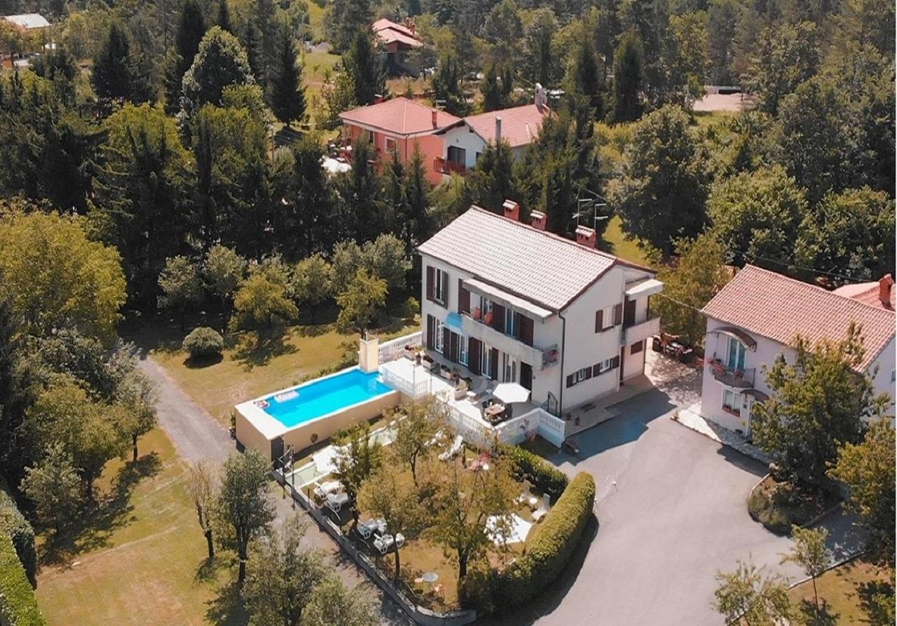 Guest House Surina App Surina'S Green Holiday Rupa Bagian luar foto